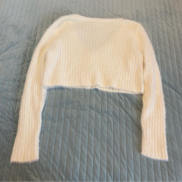 Urban Outfitters Sweater - Picture 2 of 3